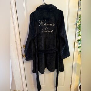 Victoria’s Secret cozy plush robe